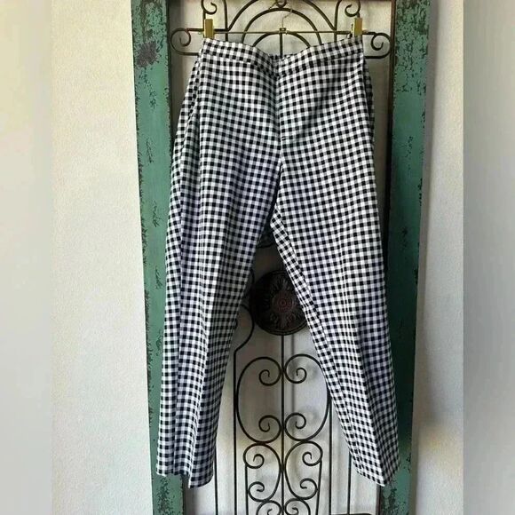 Isaac Mizrahi Buffalo Plaid Black & White Pull on Pant. Size 12P - Picture 4 of 7